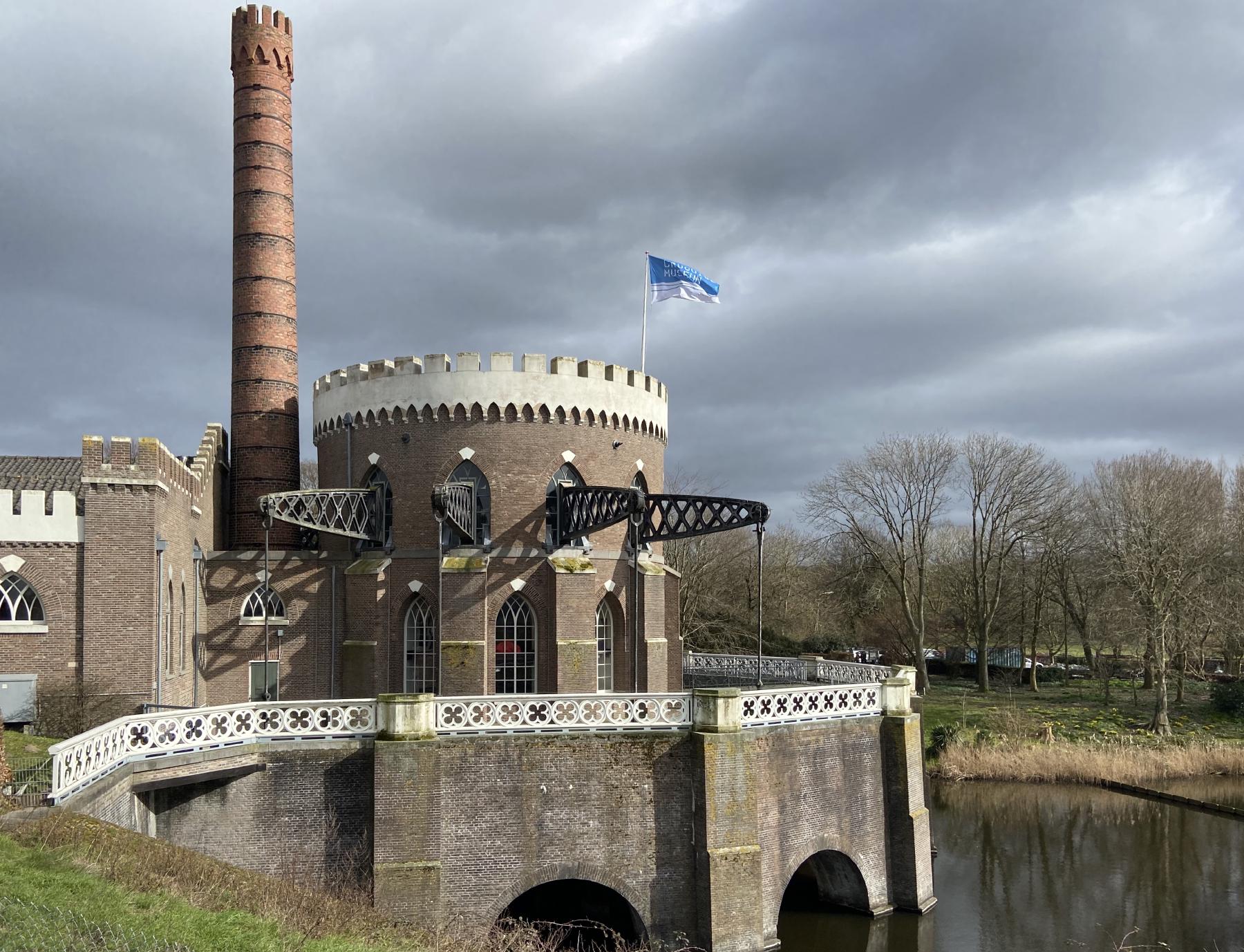 A photo of an old pumping station for the Harlemermeer polder, built in an elaborate style