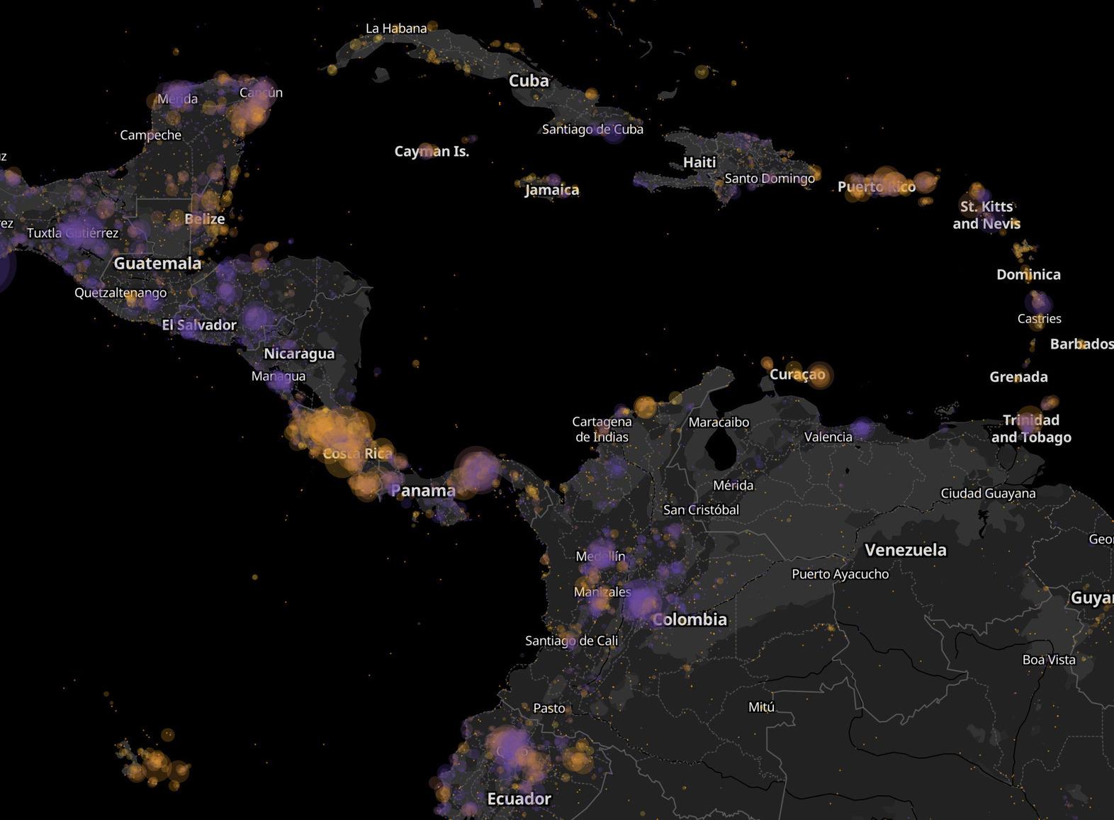 A map of Central America highlighting observations by 'tourists' and 'locals'. Costa Rica has many tourist observations.