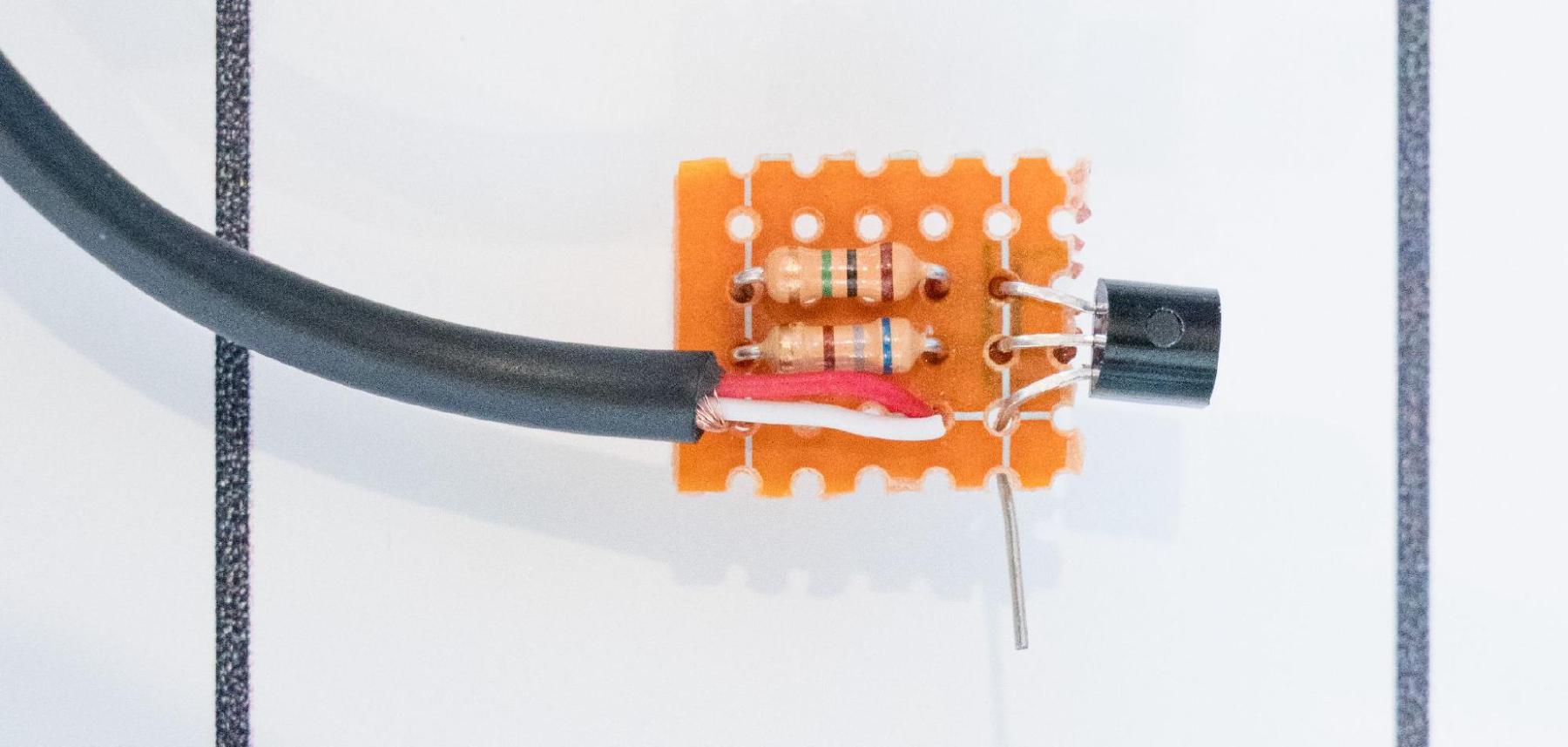 Soldering cable to circuit